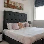 One Perfect Stay - Marina Pinnacle
